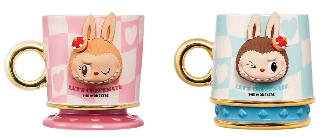 Taza Labubu Azul y Rosa – Serie Let’s Checkmate