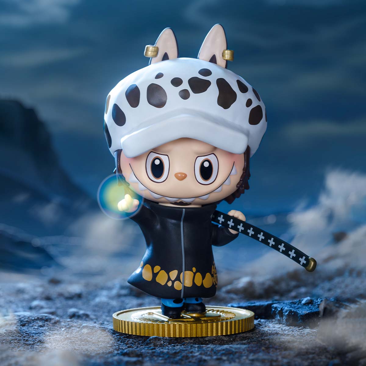 Figura Labubu x One Piece - Trafalgar Law